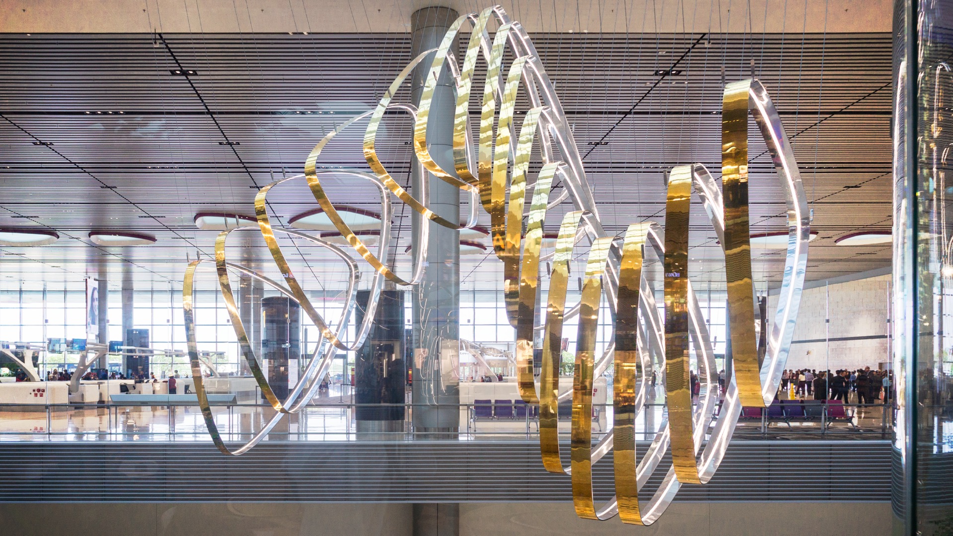 Close side view of a single Petalclouds element