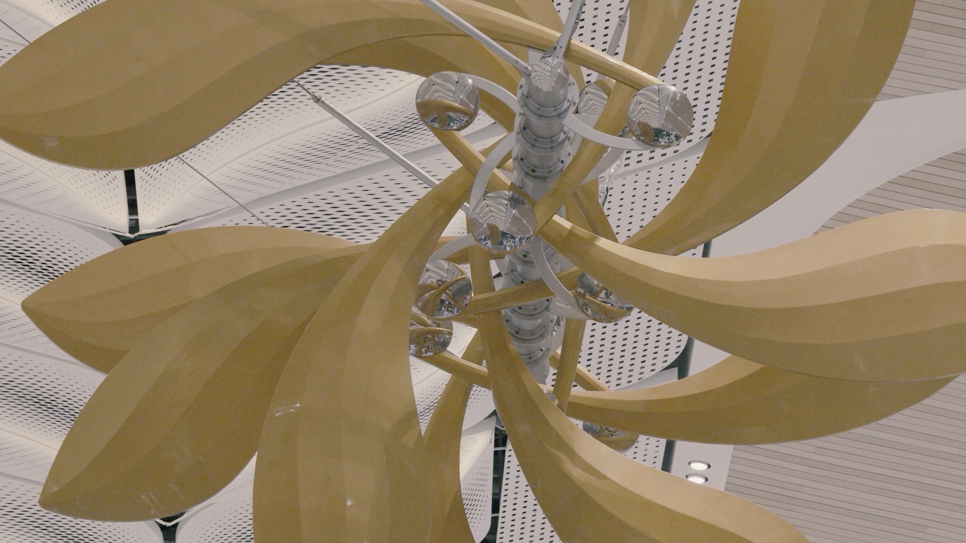Detail of the mechanical mechanism driving the sculpture