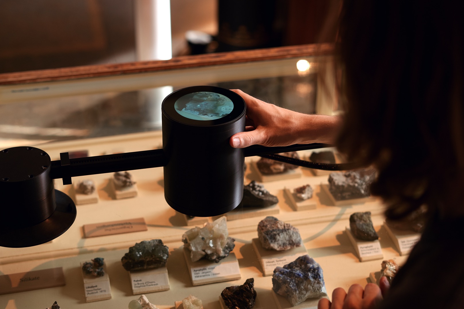 Digital magnifier tool applied to mineral specimens in the museum collection