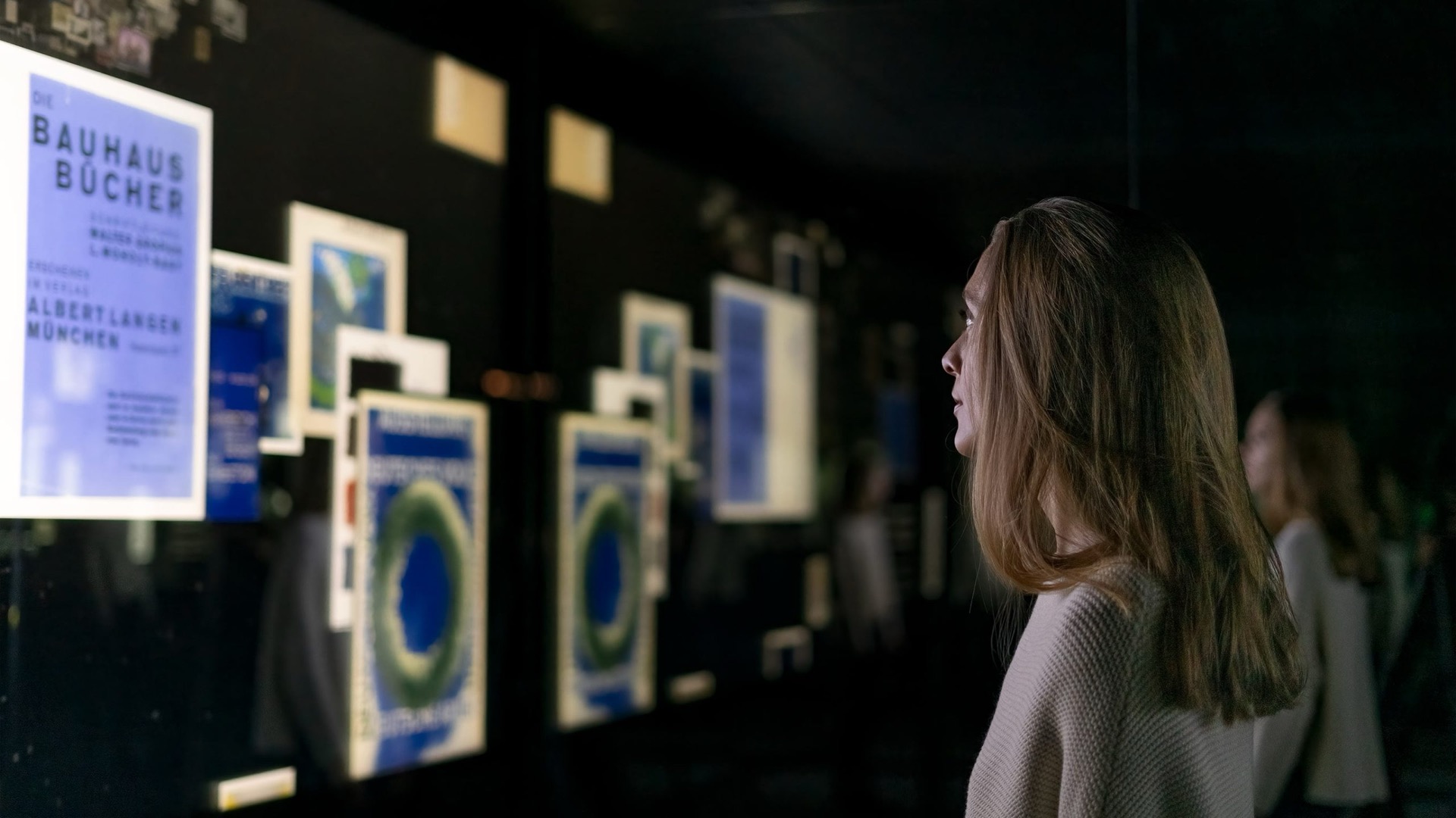 Close-up of the AI-powered search and classification interface for the Bauhaus Archive